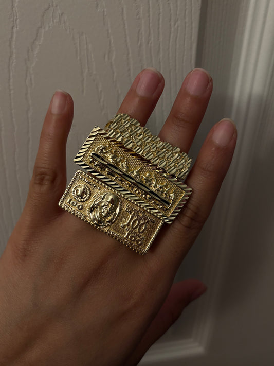 2 Finger rings
